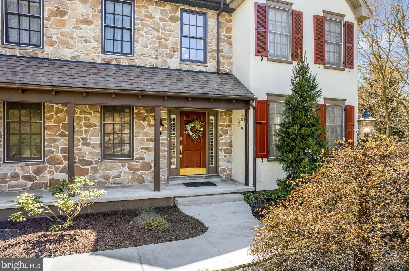 1124 Larc Ln, West Chester, PA 19382-5684