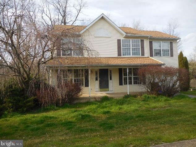 14 Penn Oak Ln, Oxford, PA 19363-1391