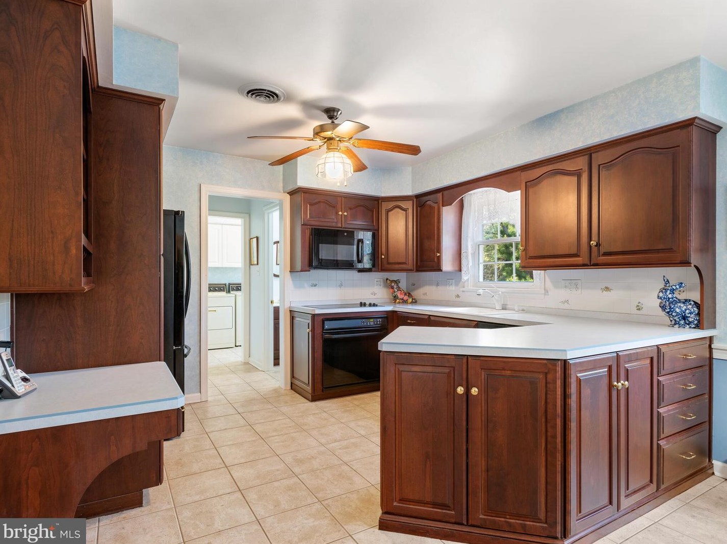 1055 Niels Ln, West Chester, PA 19382-7178