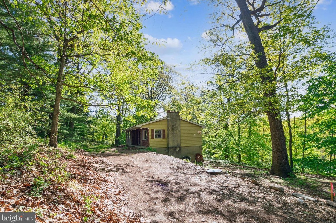 60 Watch Hill Ln, Frazer, PA 19355-2179