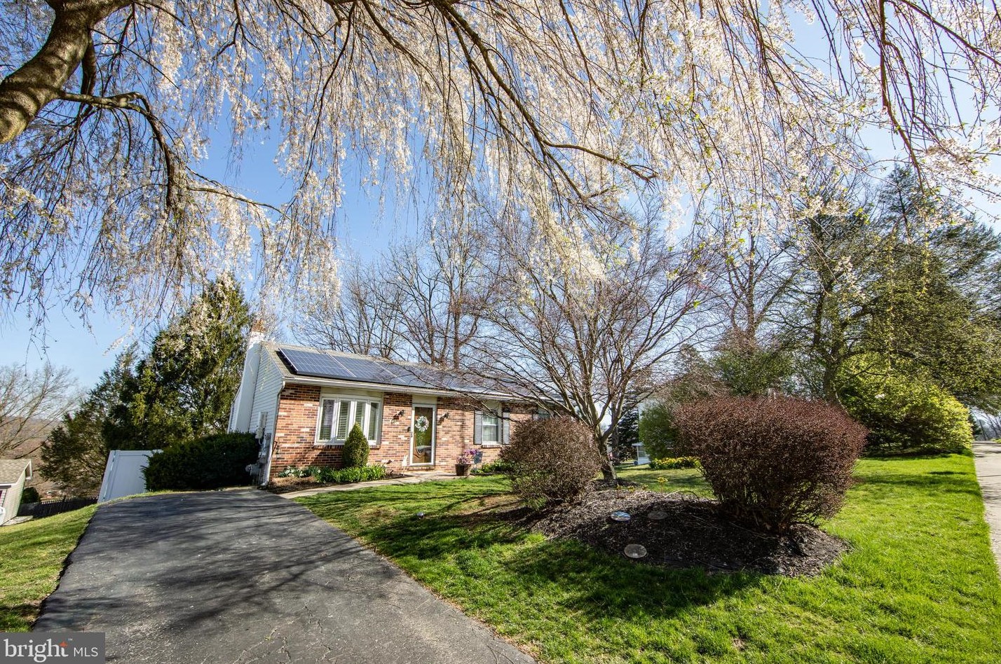 433 W Prospect Ave, Downingtown, PA 19335