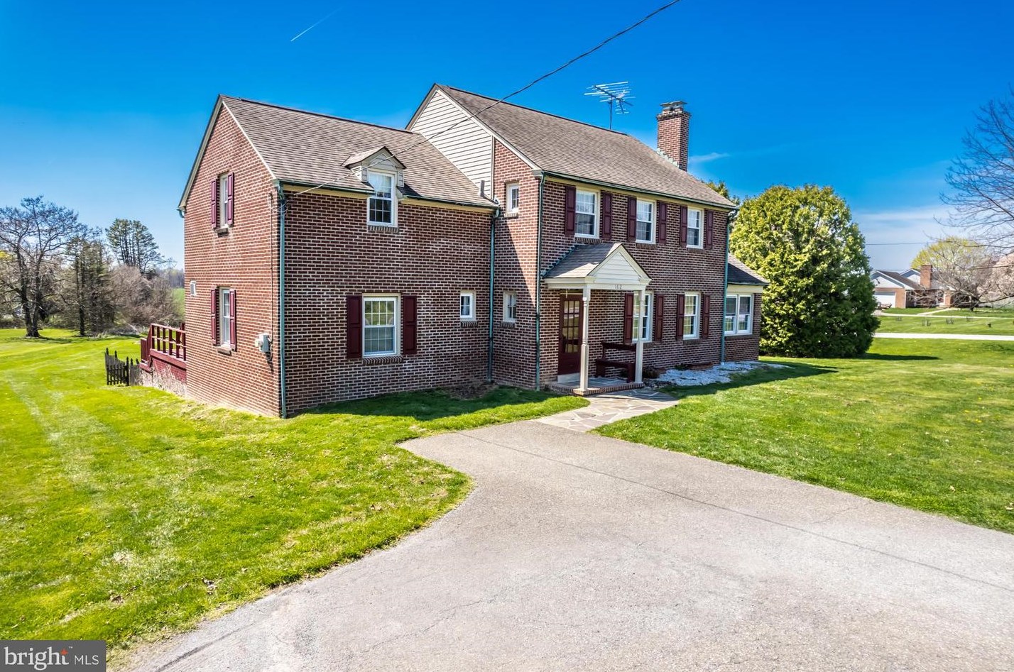 162 Cochran St, Cochranville, PA 19330