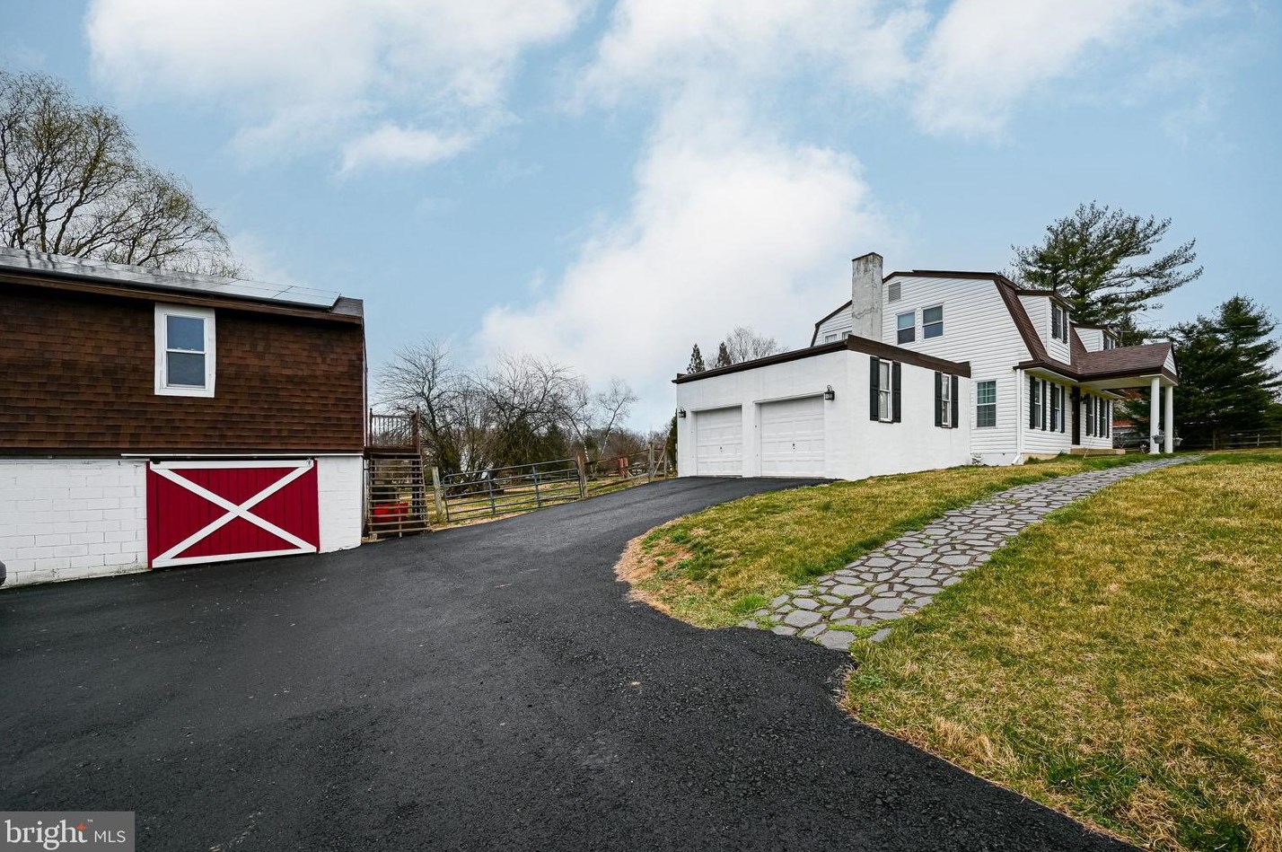 172 Morgantown Rd, Honey Brook, PA 19344-9771