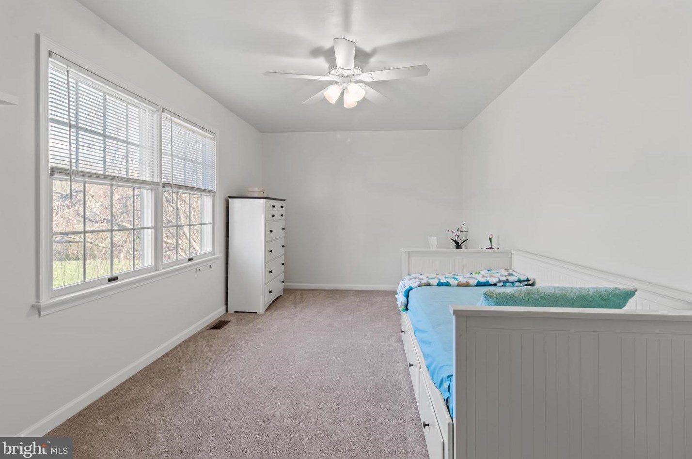 106 Freedom Vly Cir, Romansville PA  19320-1358 exterior