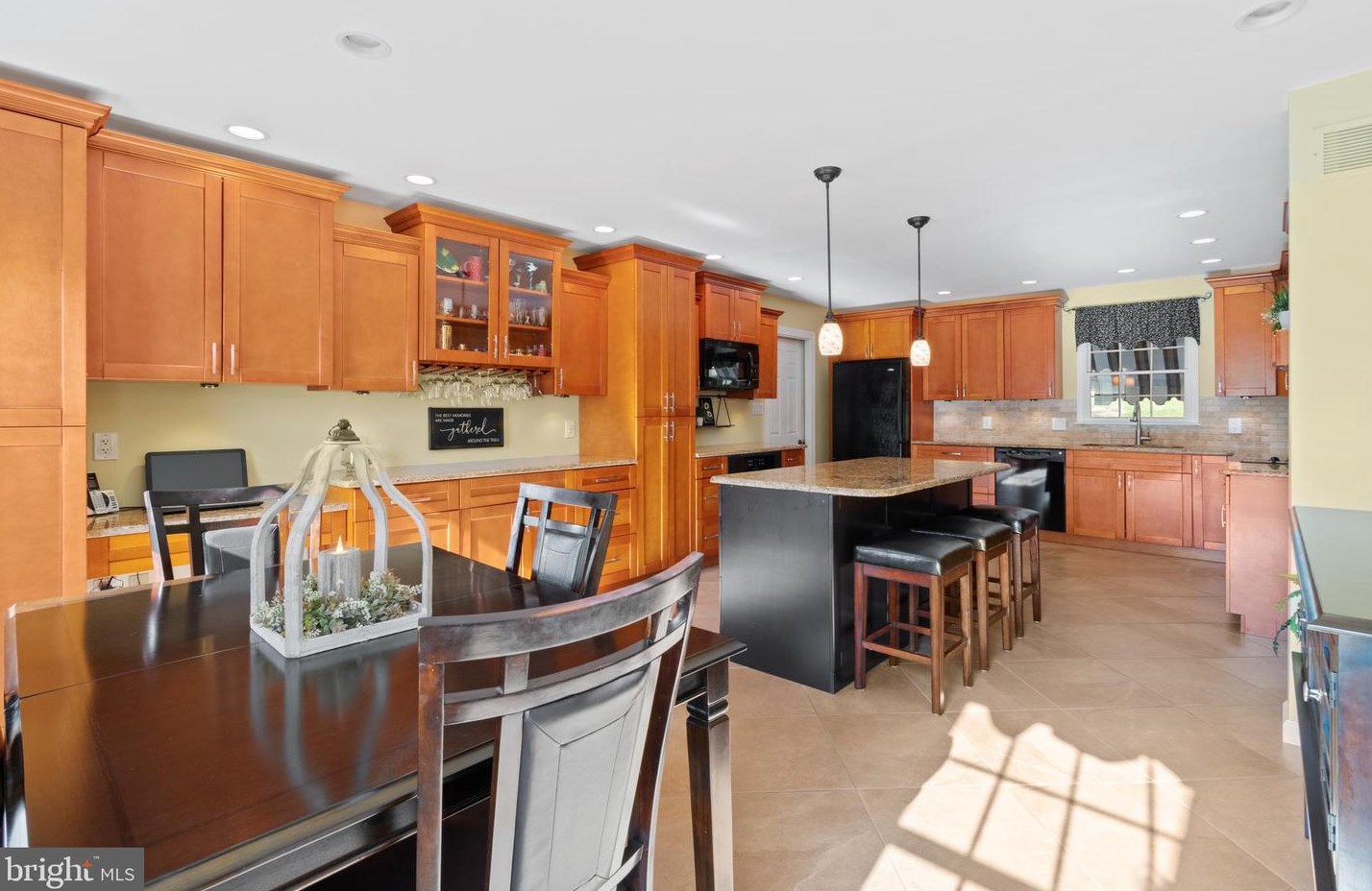 106 Freedom Vly Cir, Romansville PA  19320-1358 exterior