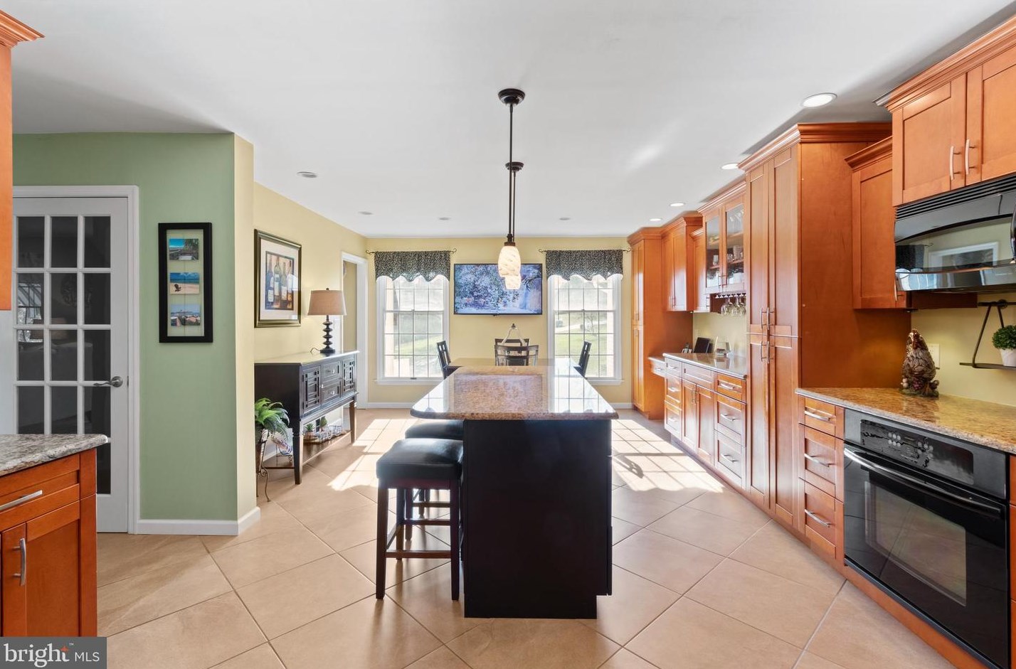 106 Freedom Vly Cir, Romansville PA  19320-1358 exterior