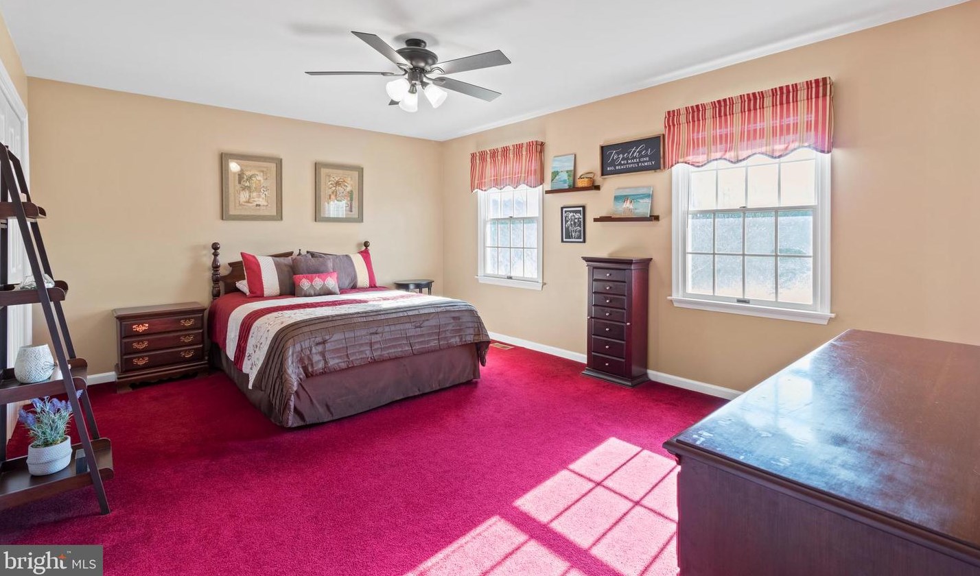 106 Freedom Vly Cir, Romansville PA  19320-1358 exterior