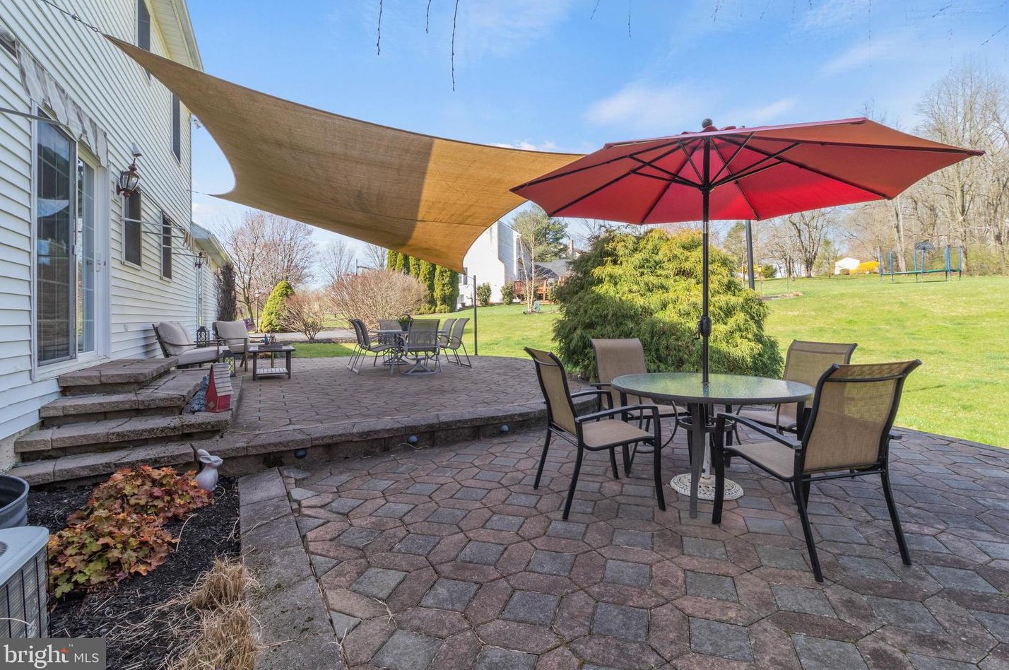 106 Freedom Vly Cir, Romansville PA  19320-1358 exterior