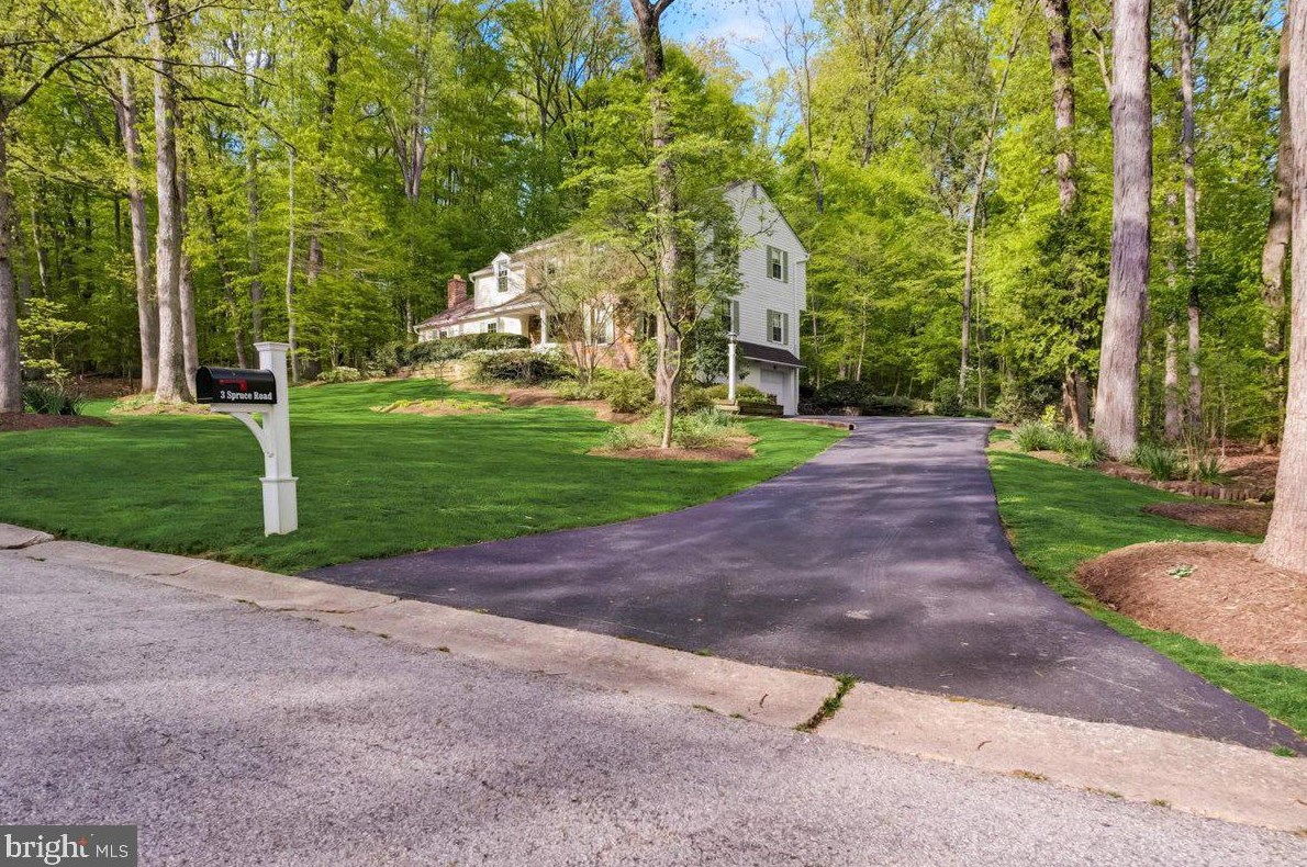 3 Spruce Rd, Frazer, PA 19355