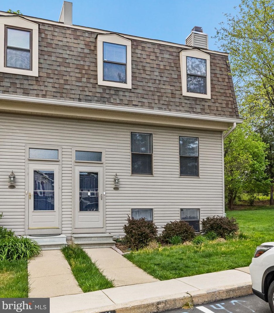 109 Spring Ln #5, West Chester, PA 19380