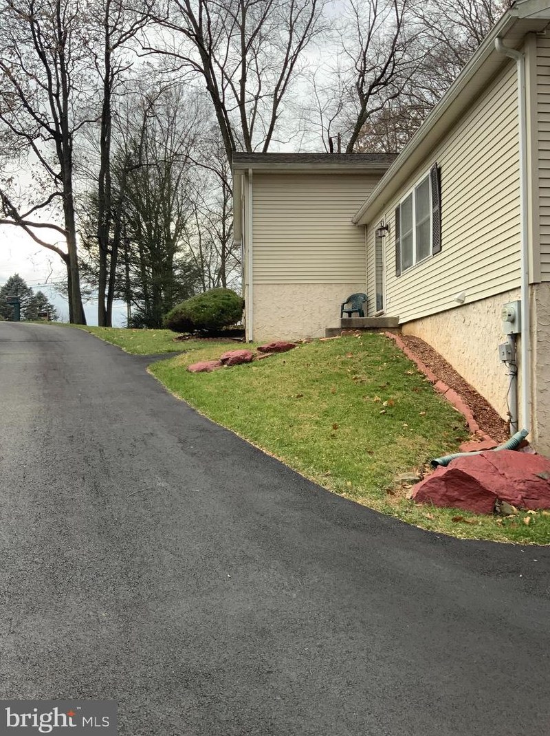 249 Northview Dr, Romansville, PA 19320-1936