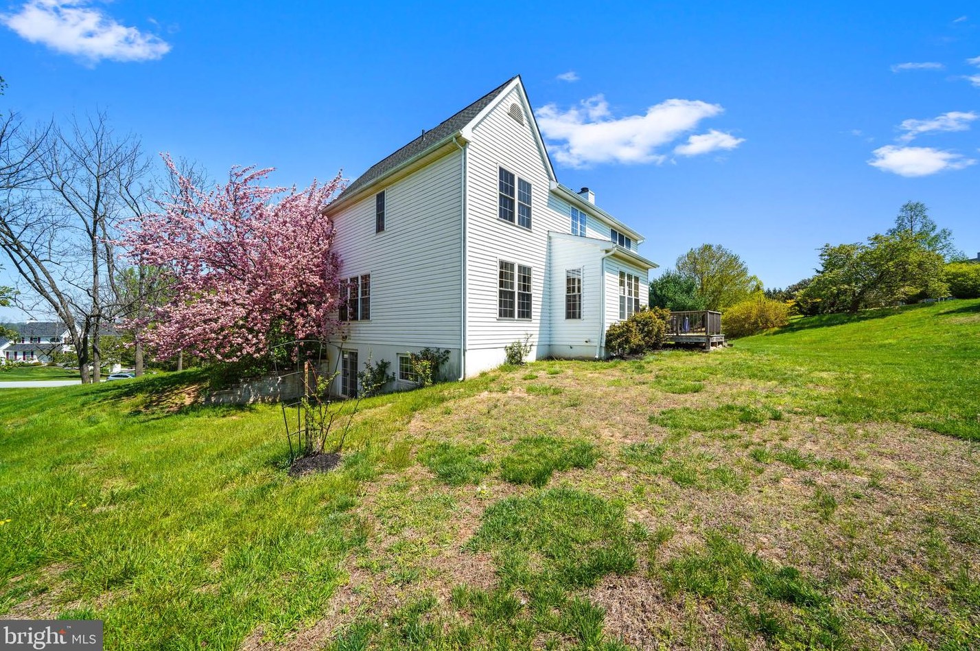 320 David Ln, Oxford, PA 19363-4322