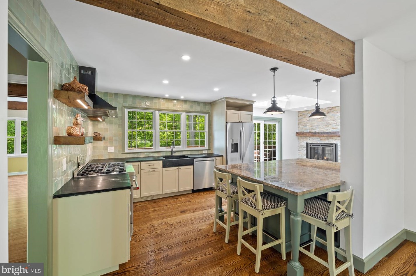 1067 Beaumont Rd, Berwyn, PA 19312