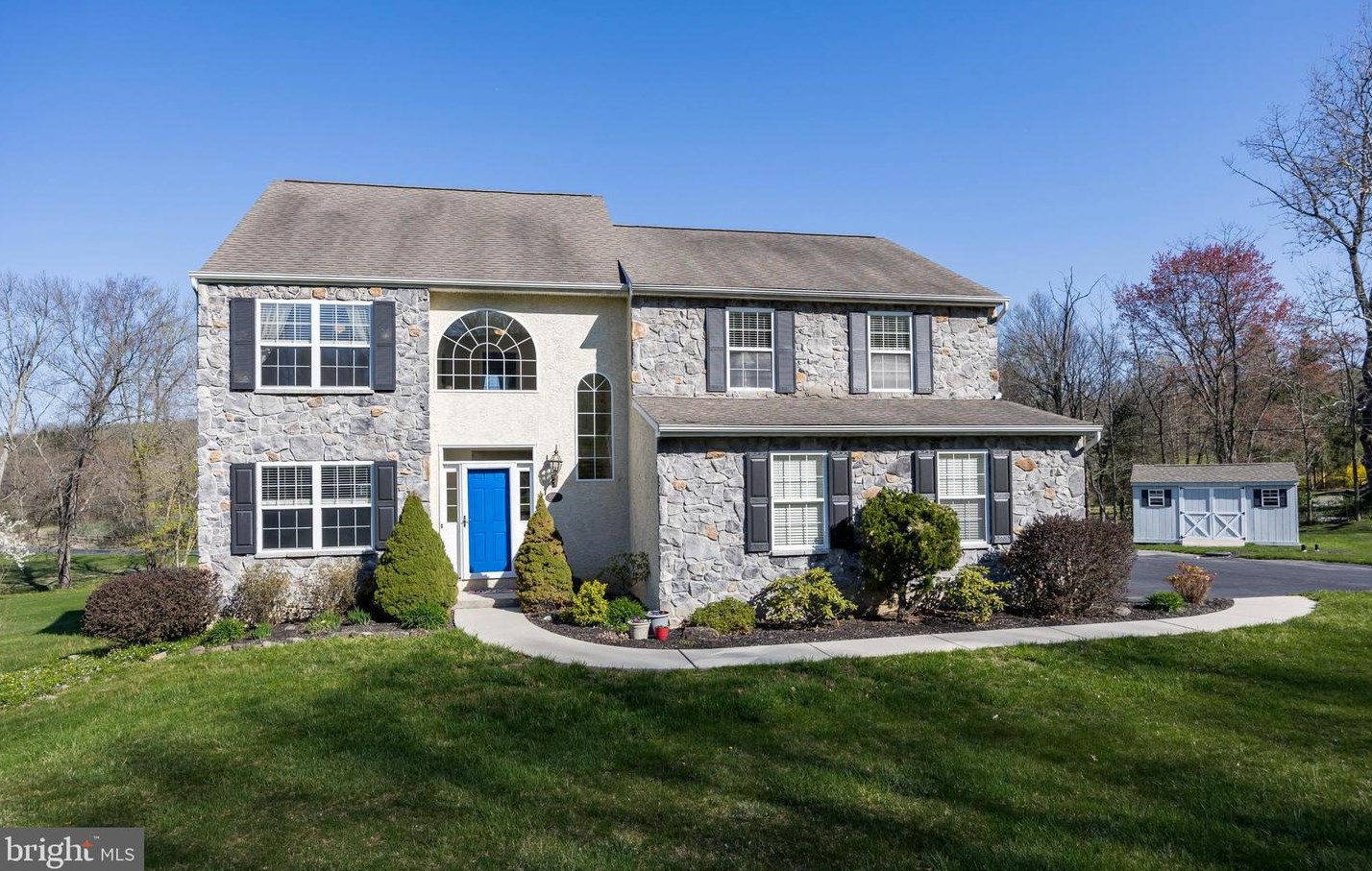 2015 School Rd, Pottstown, PA 19465