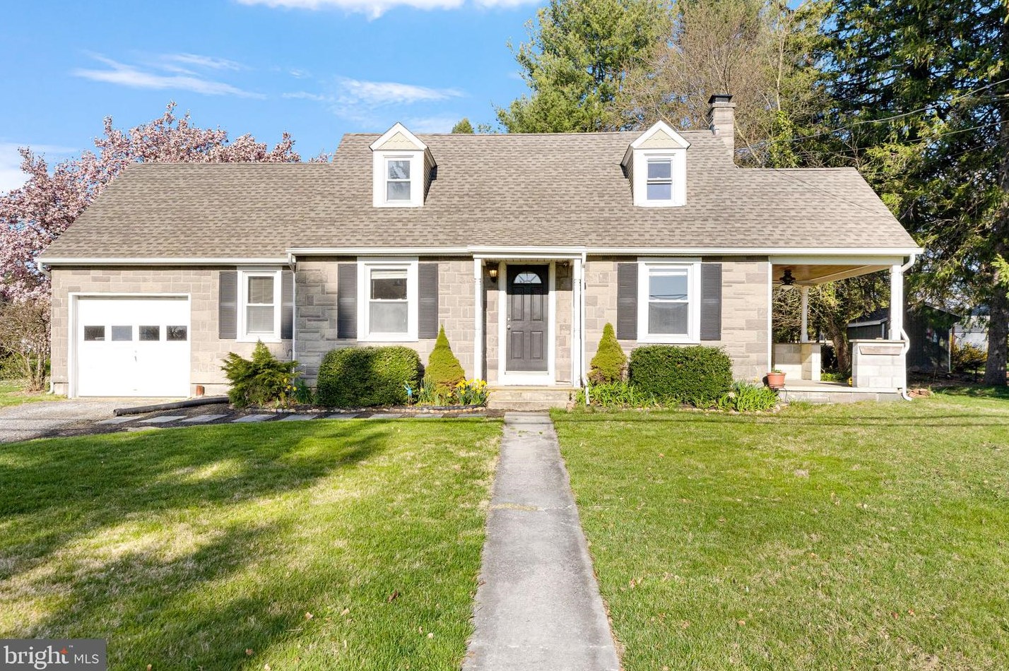 942 Old Wilmington Rd, Romansville, PA 19320-1626