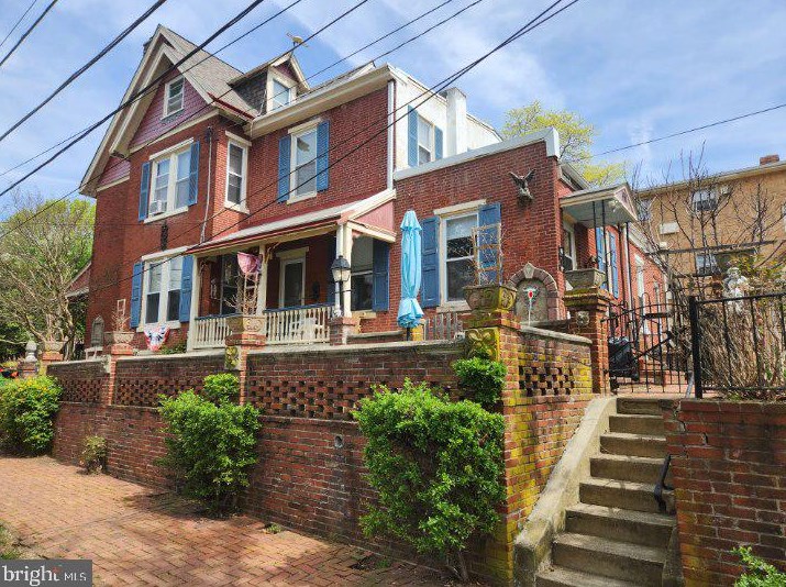 142 Dean St, West Chester, PA 19382-3317