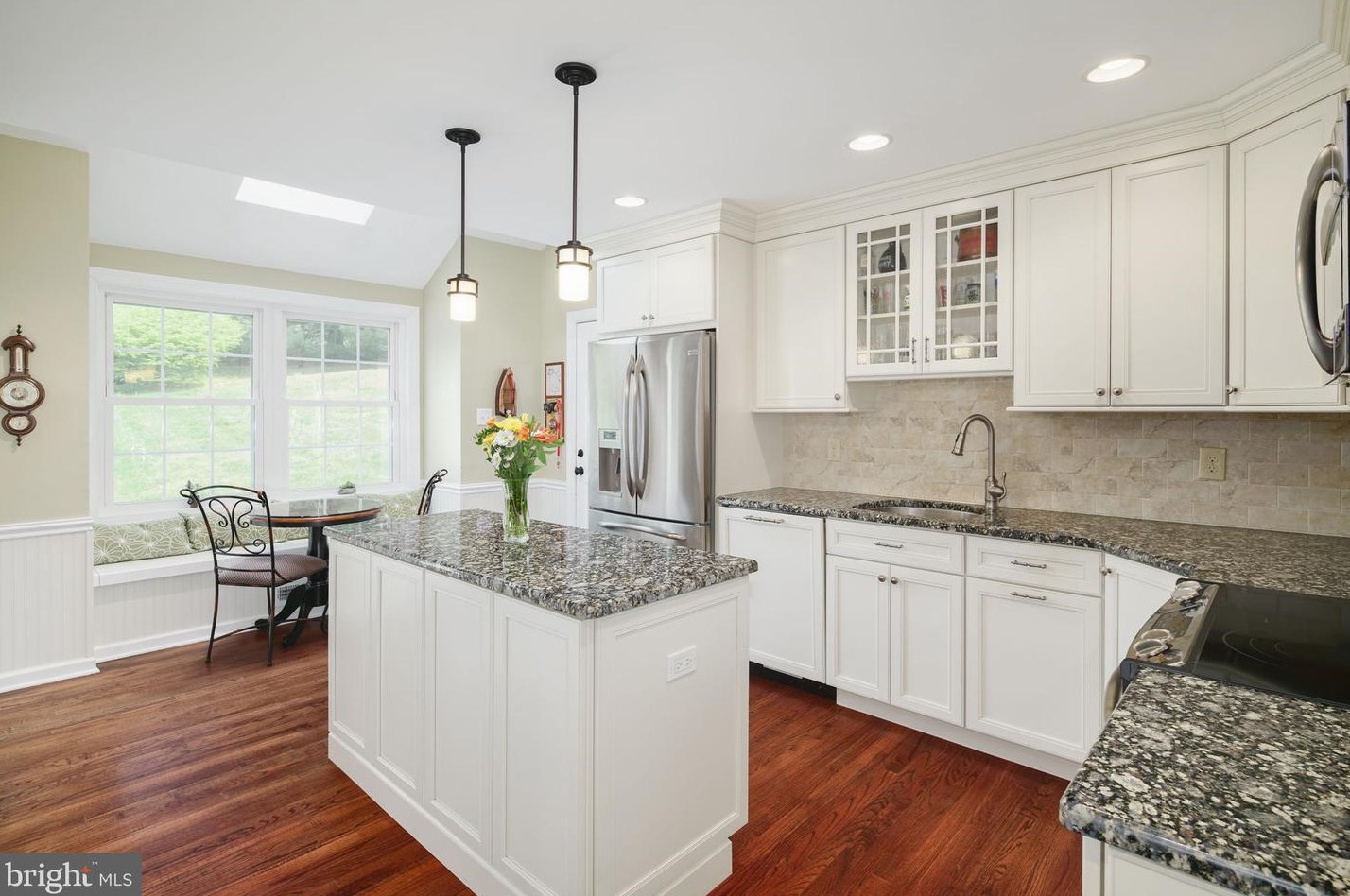 53 Meadow Creek Ln, Glenmoore, PA 19343-2017