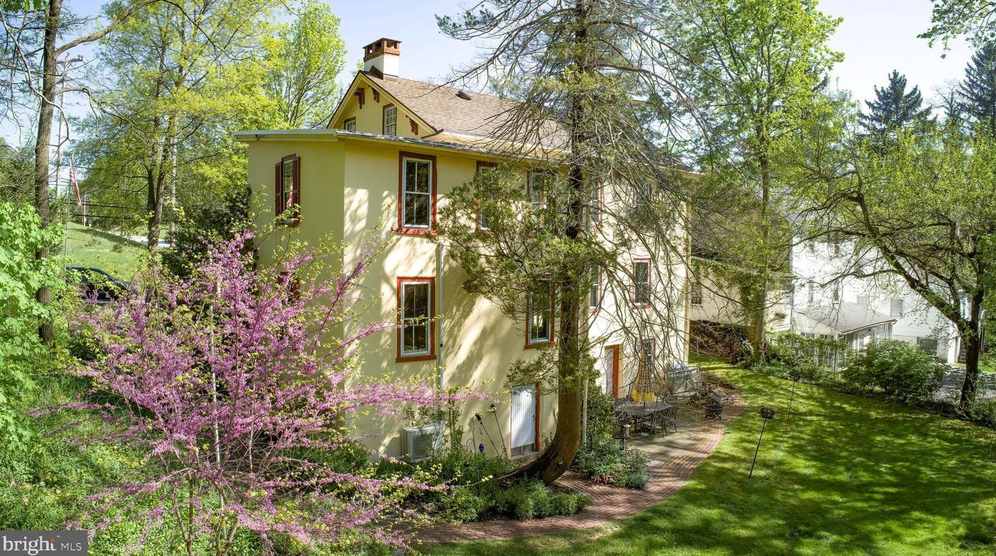 1900 Valley Forge Rd, Valley Forge PA  19481 exterior