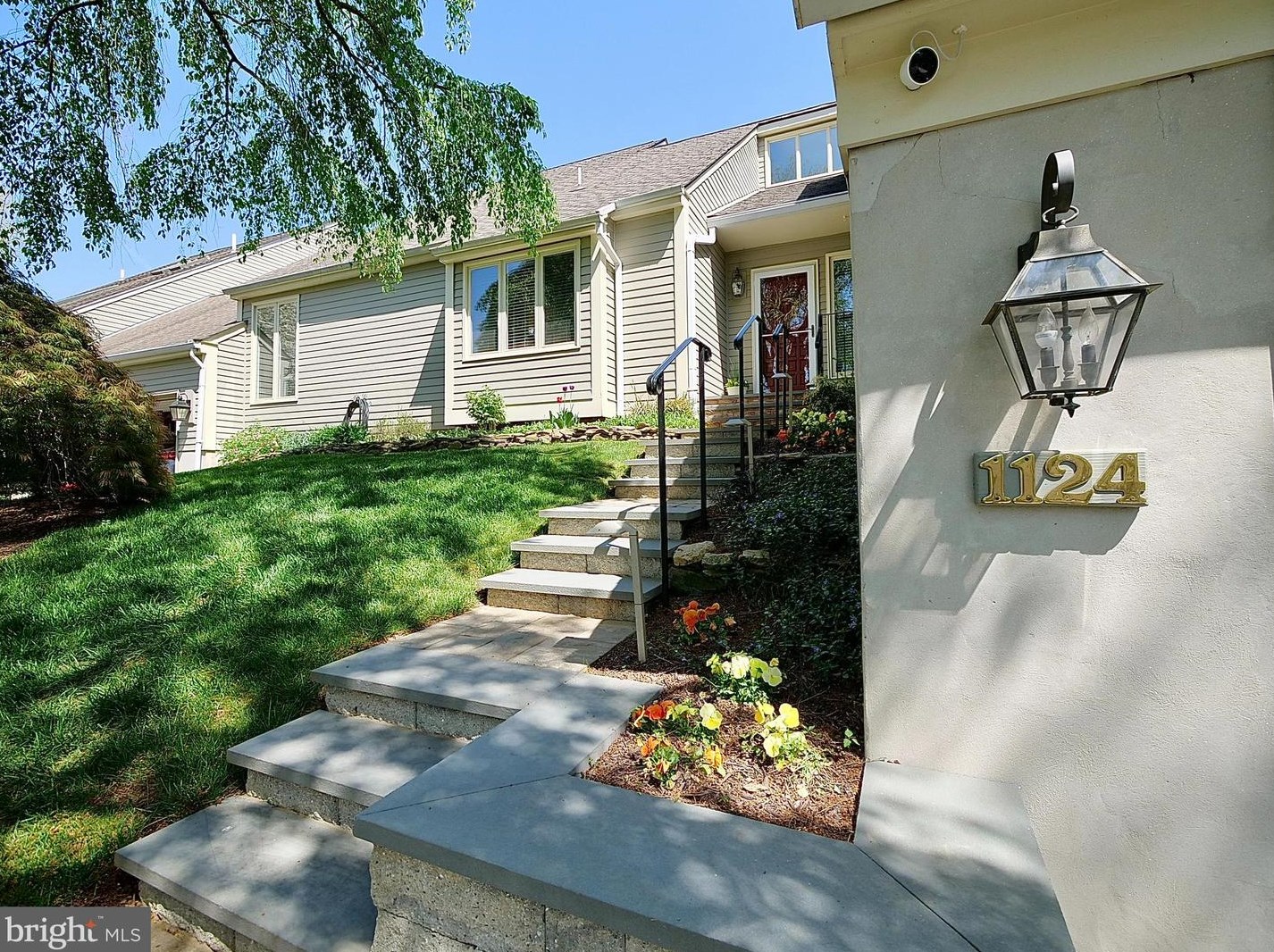 1124 Mews Ln, West Chester, PA 19382-2077