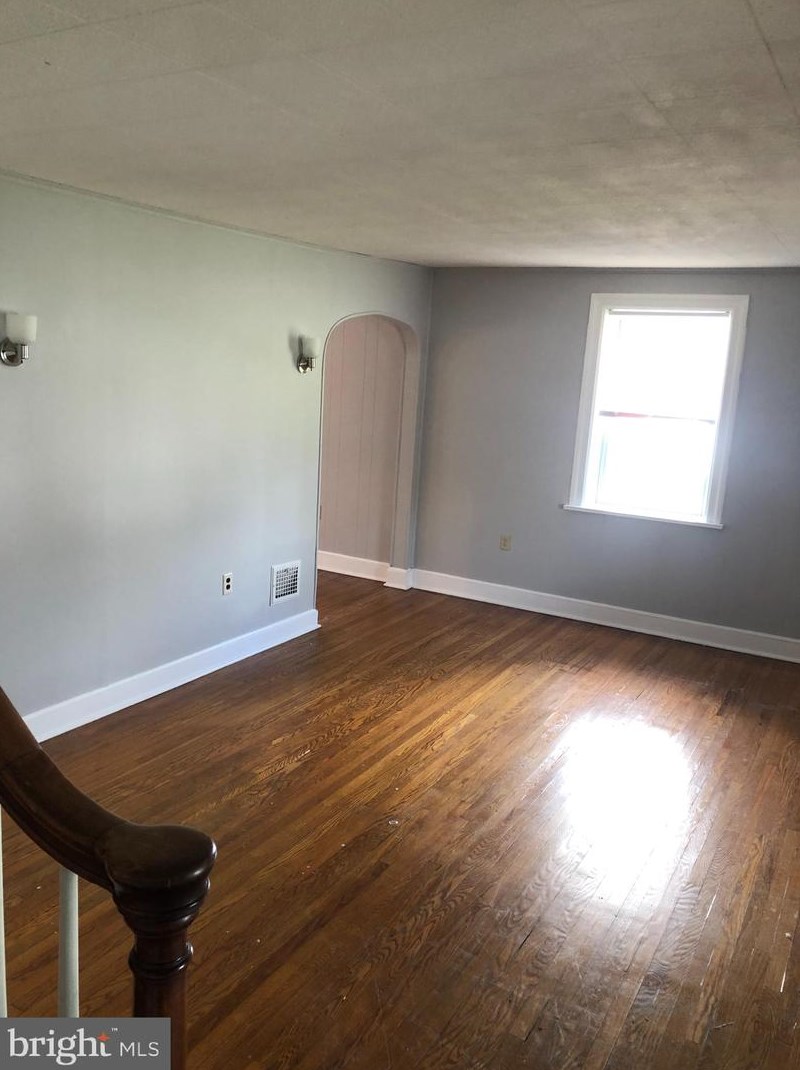 74 5th Ave, Romansville PA  19320-3248 exterior