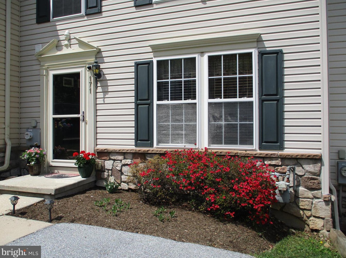 171 Maple Ave, Romansville, PA 19320-2794