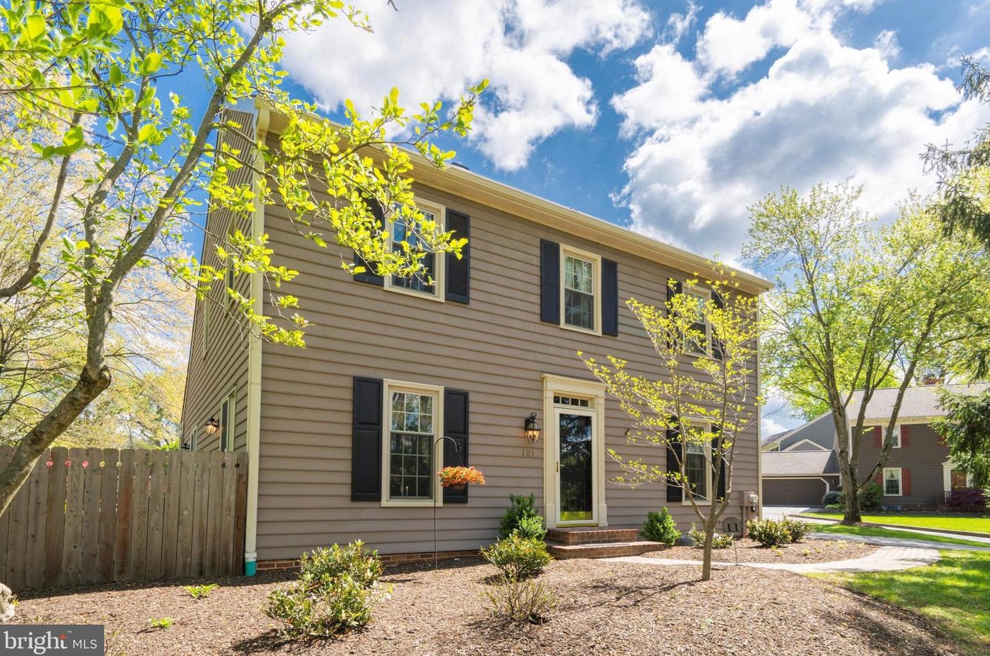 101 Hedgerow Ln, West Chester, PA 19380-6501
