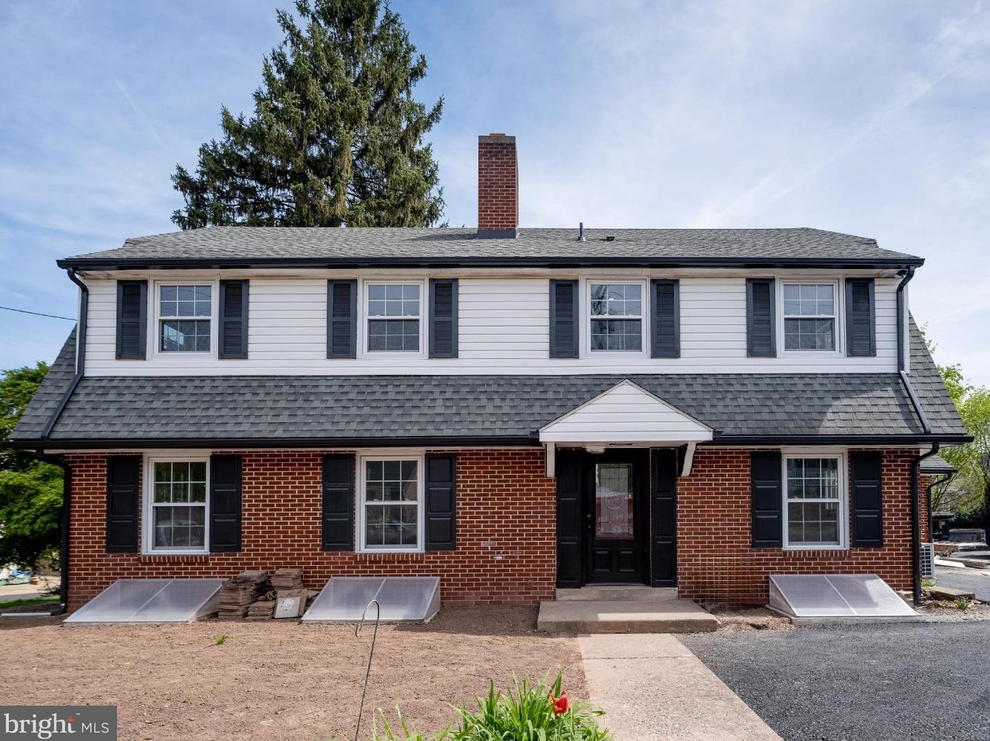 15 S Church St #4, Spring City, PA 19475
