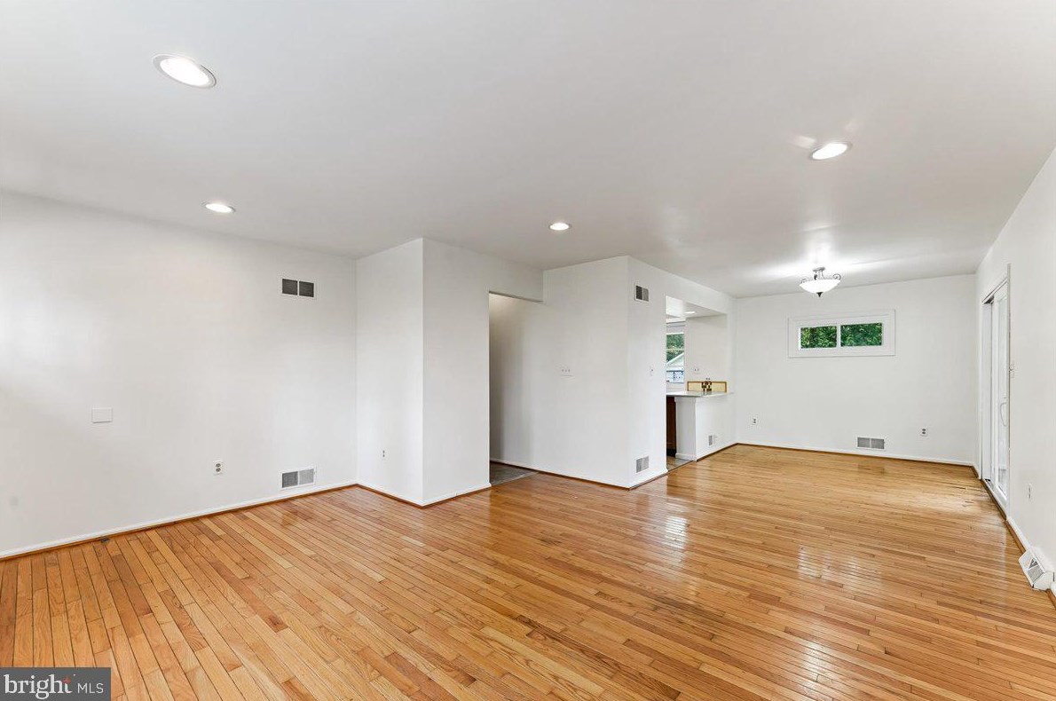 12 Edgewood Rd, West Chester, PA 19382-6508