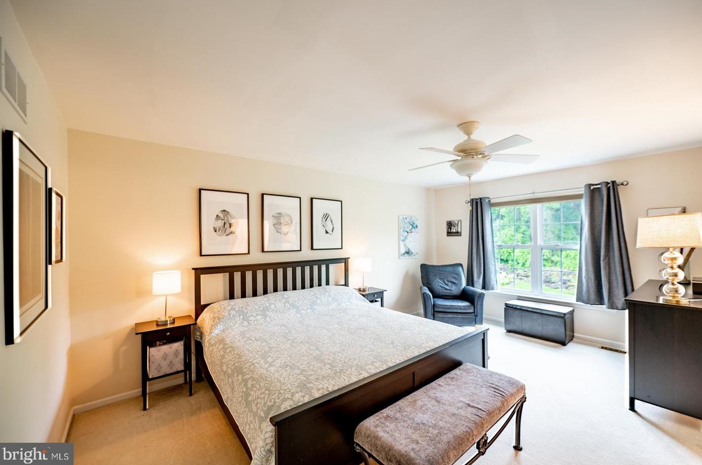 890 Amber Ln, West Chester PA  19382-2241 exterior