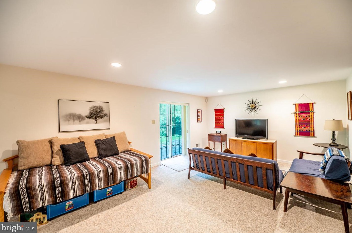890 Amber Ln, West Chester PA  19382-2241 exterior