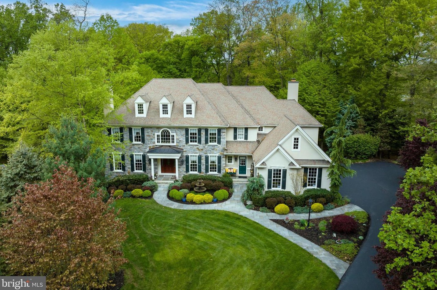 907 Shenandoah Ln, West Chester, PA 19380