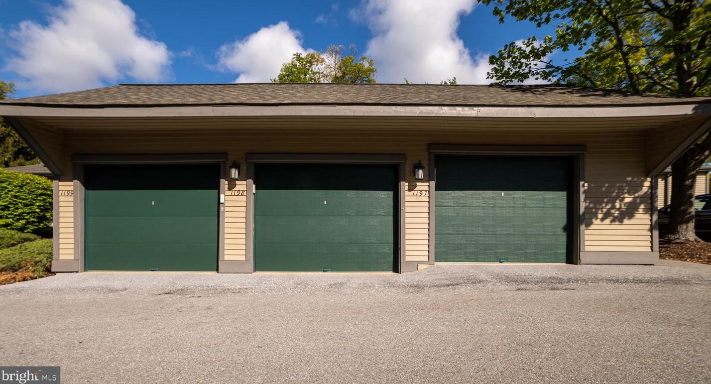 1198 Princeton Ln, West Chester, PA 19380-5740