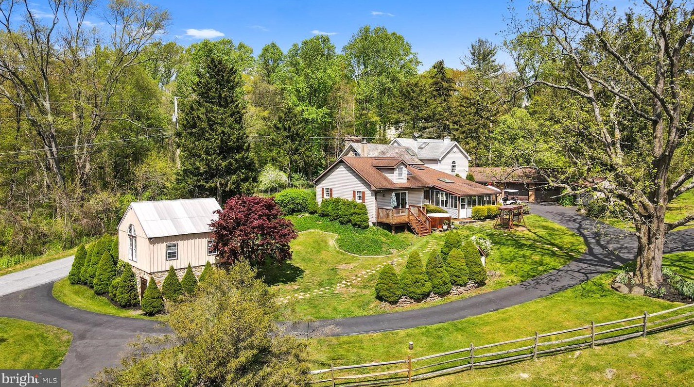 150 Mine Hole Rd, Marsh, PA 19520