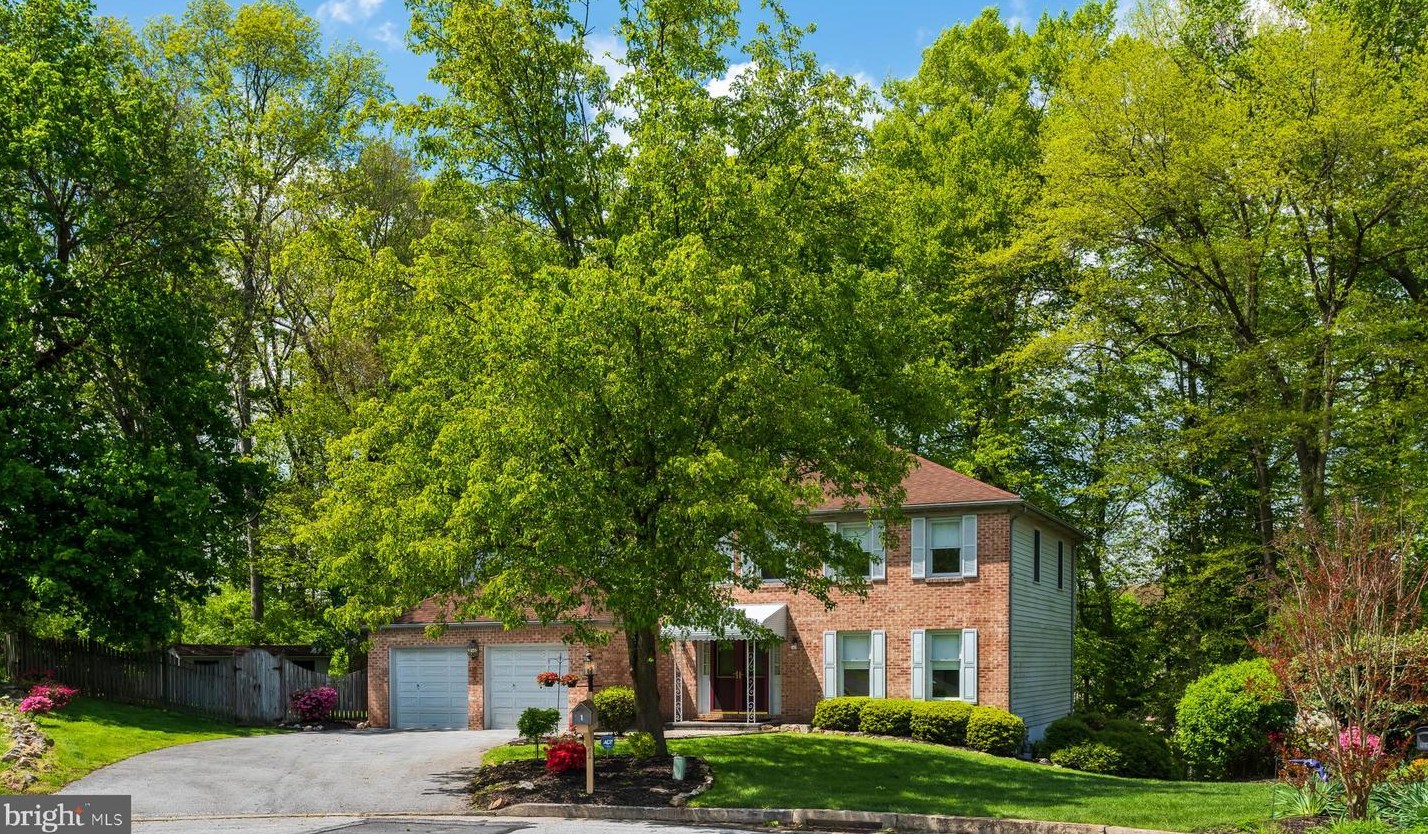 1 Kirkcaldy Dr, West Chester, PA 19382