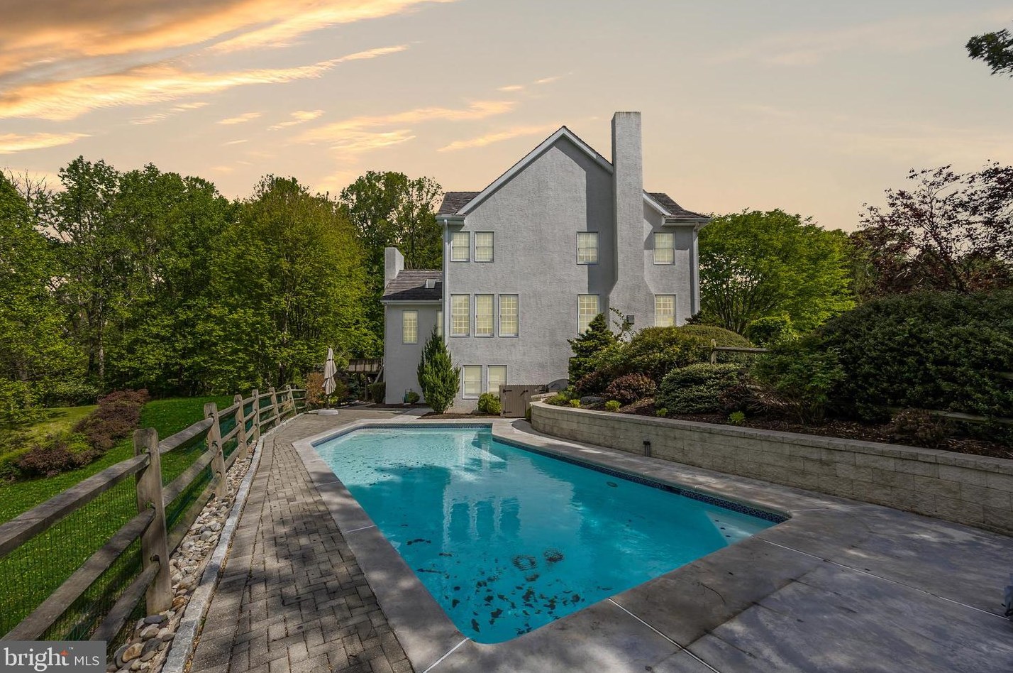 325 Beech Ln, West Chester, PA 19382-8496