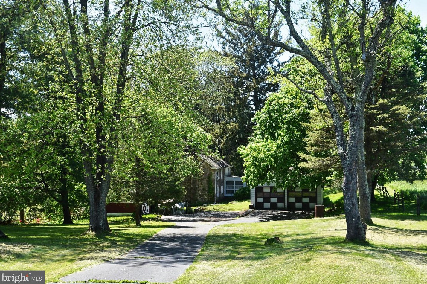 2201 Harmonyville Rd, Marsh, PA 19520