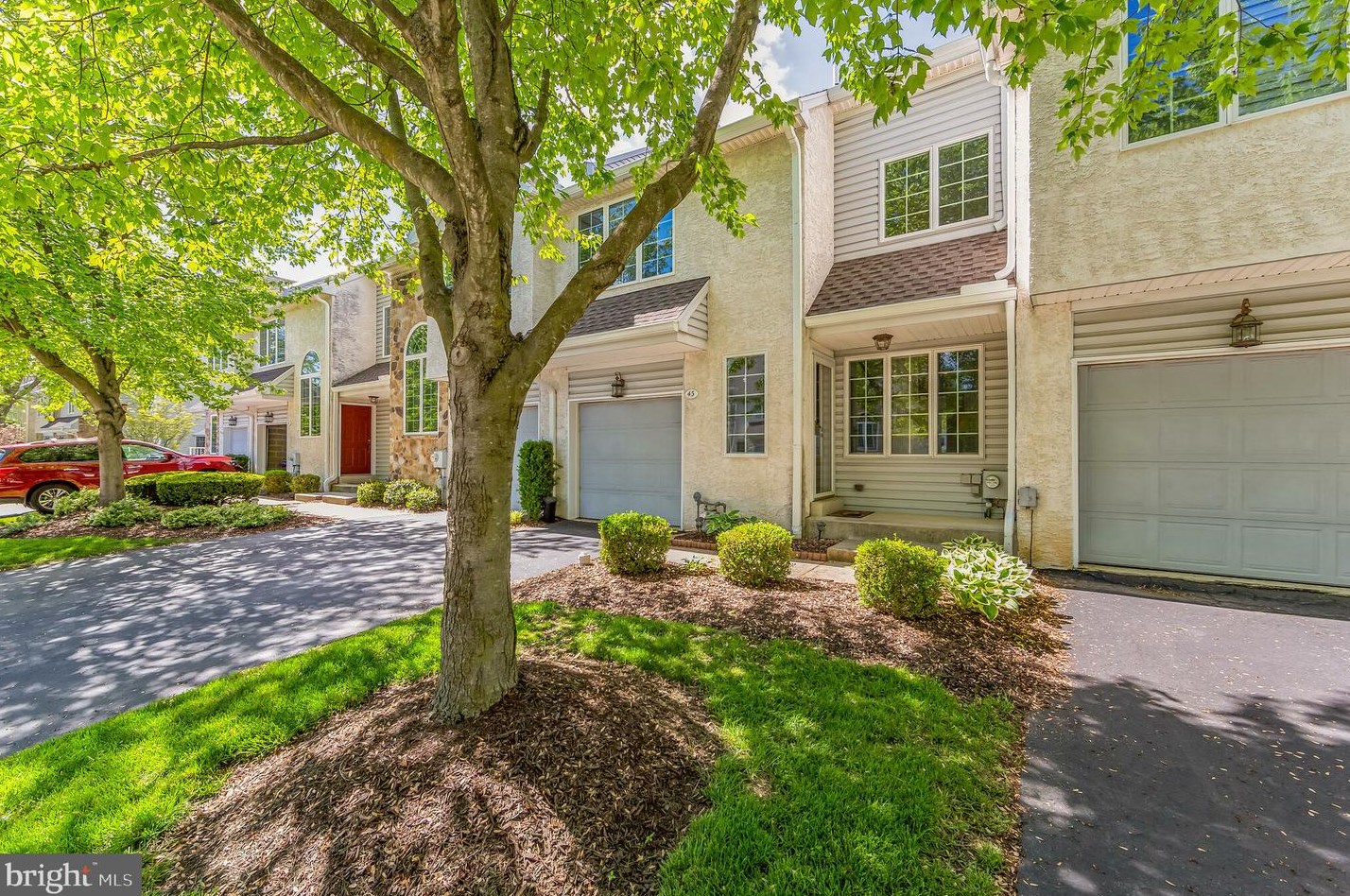 43 Buttonwood Dr, Exton, PA 19341-2061