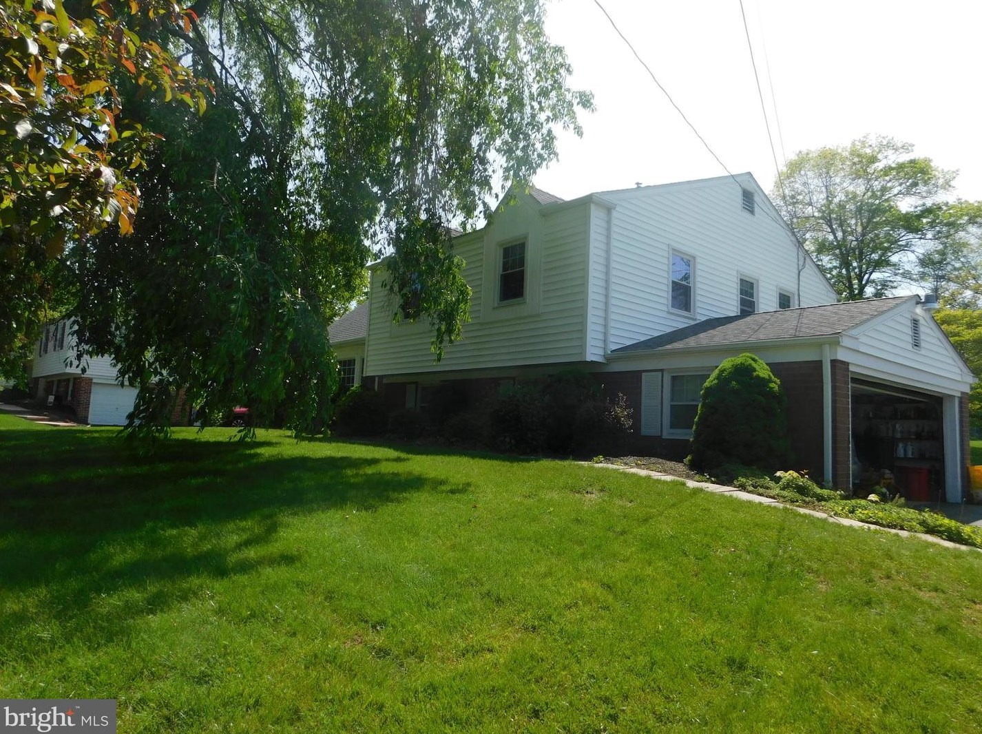 1260 Estate Dr, West Chester, PA 19380