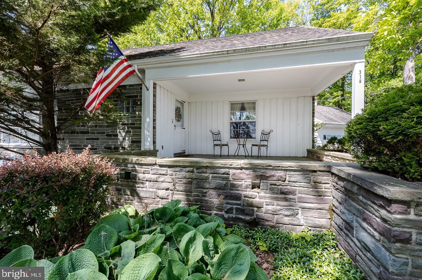 319 Hibernia Rd, Romansville, PA 19320-1287