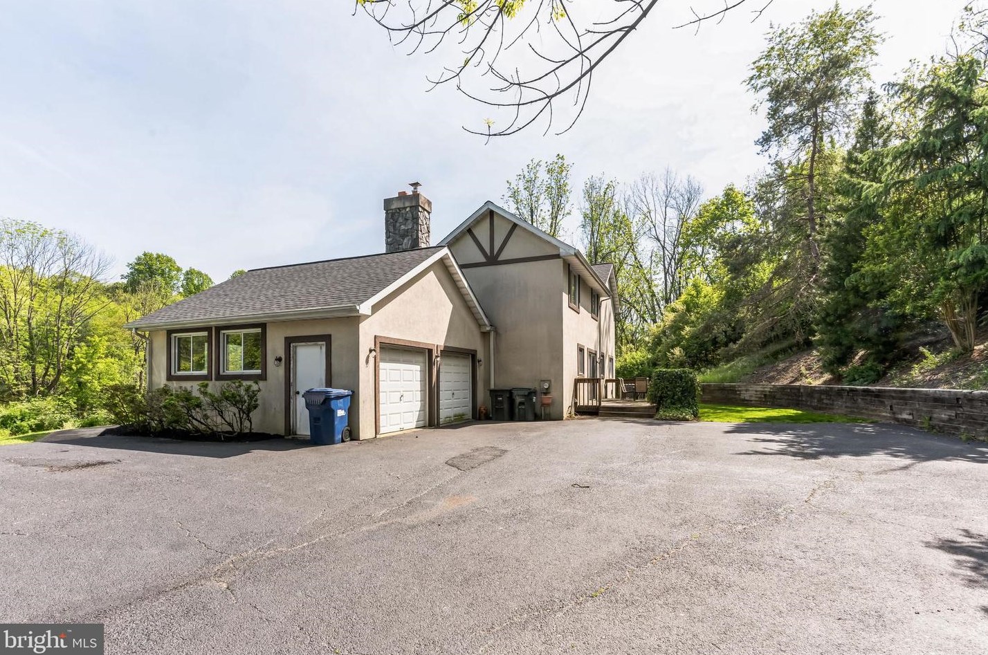 1441 Williamsburg Dr, West Chester, PA 19382-6835