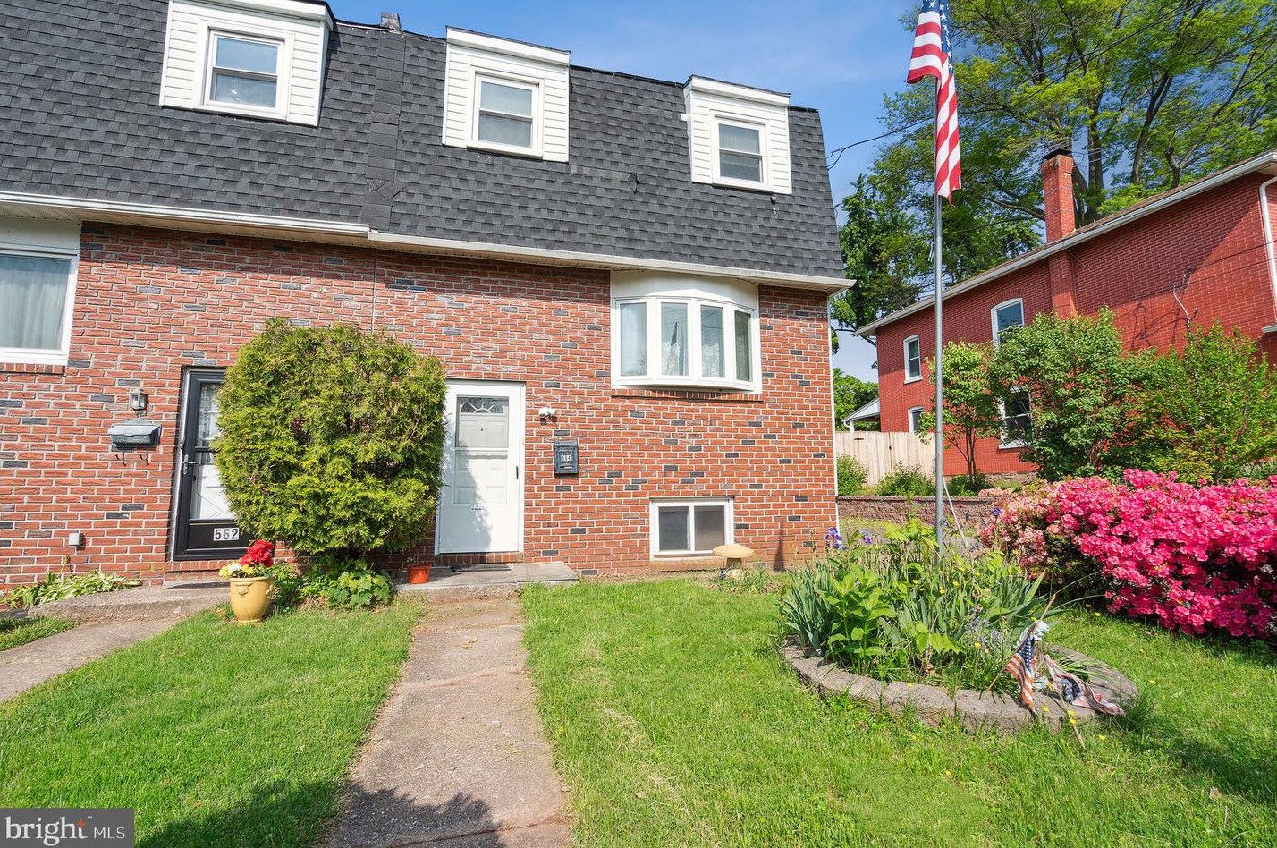 564 Cedar St, Spring City, PA 19475-1316