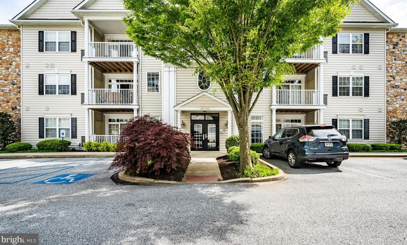 101 Victoria Gardens Dr #a, Kennett Sq, PA 19348