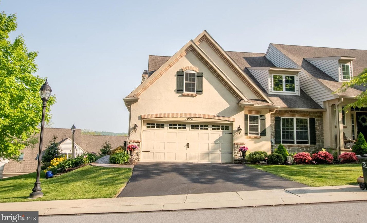 1226 S Red Maple Way, Downingtown, PA 19335