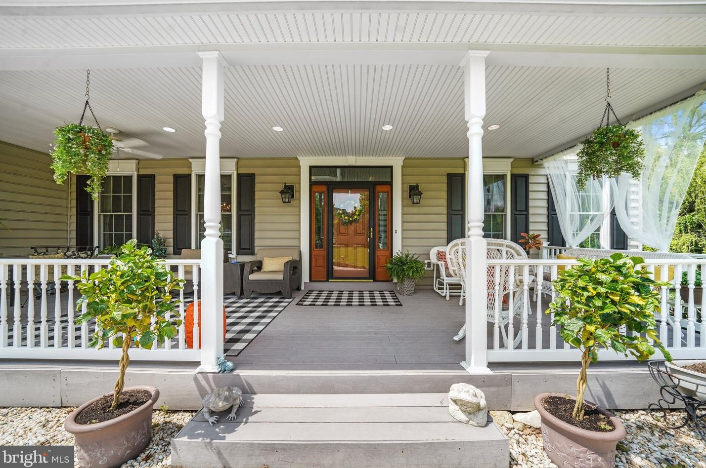 14 Clover Mill Ln, Frazer, PA 19355