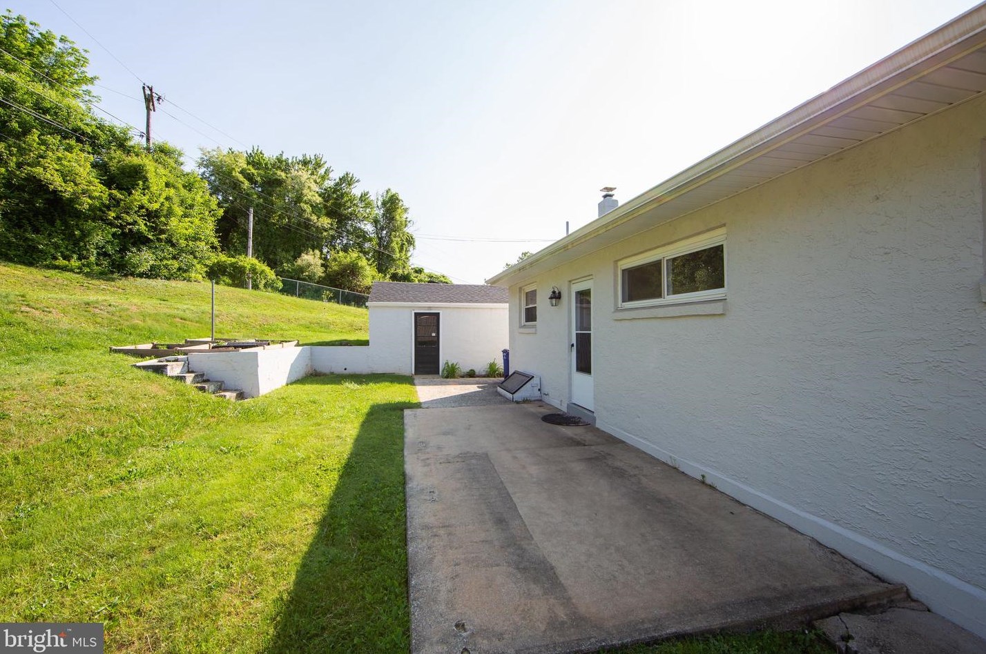 44 Penn Ave, Coatesville PA  19320-3923 exterior