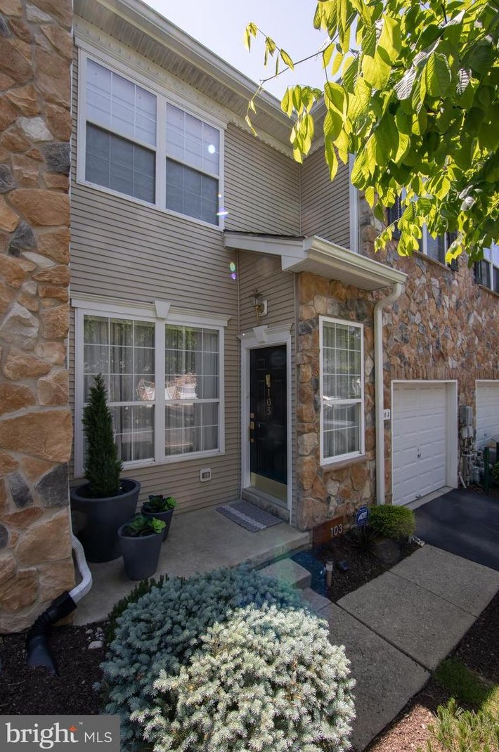 103 Chaps Ln, West Chester, PA 19382