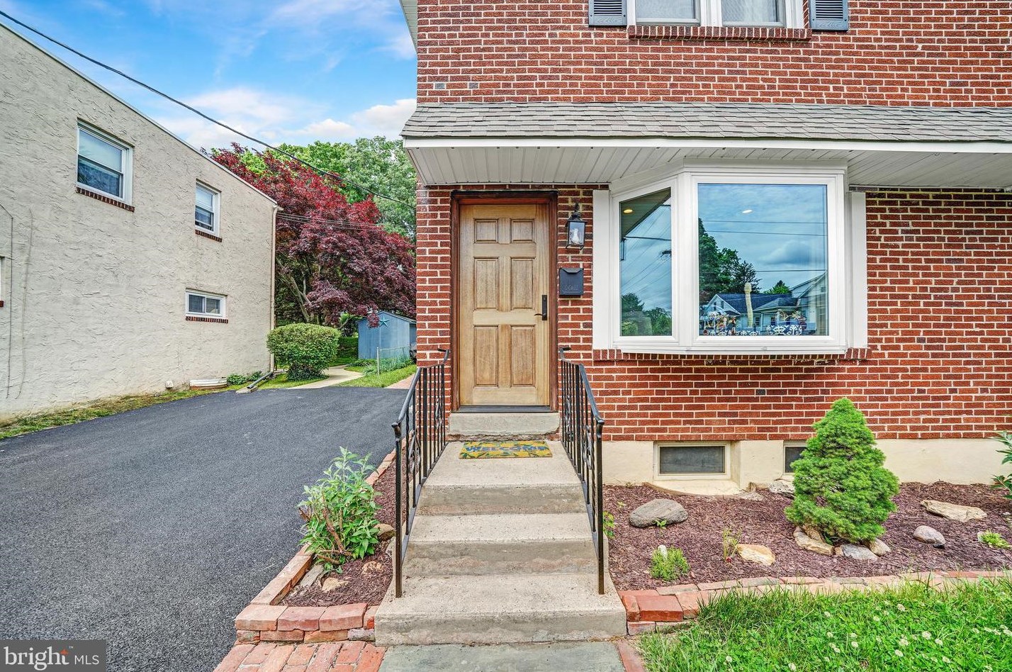 503 Market St, West Chester, PA 19382-2745