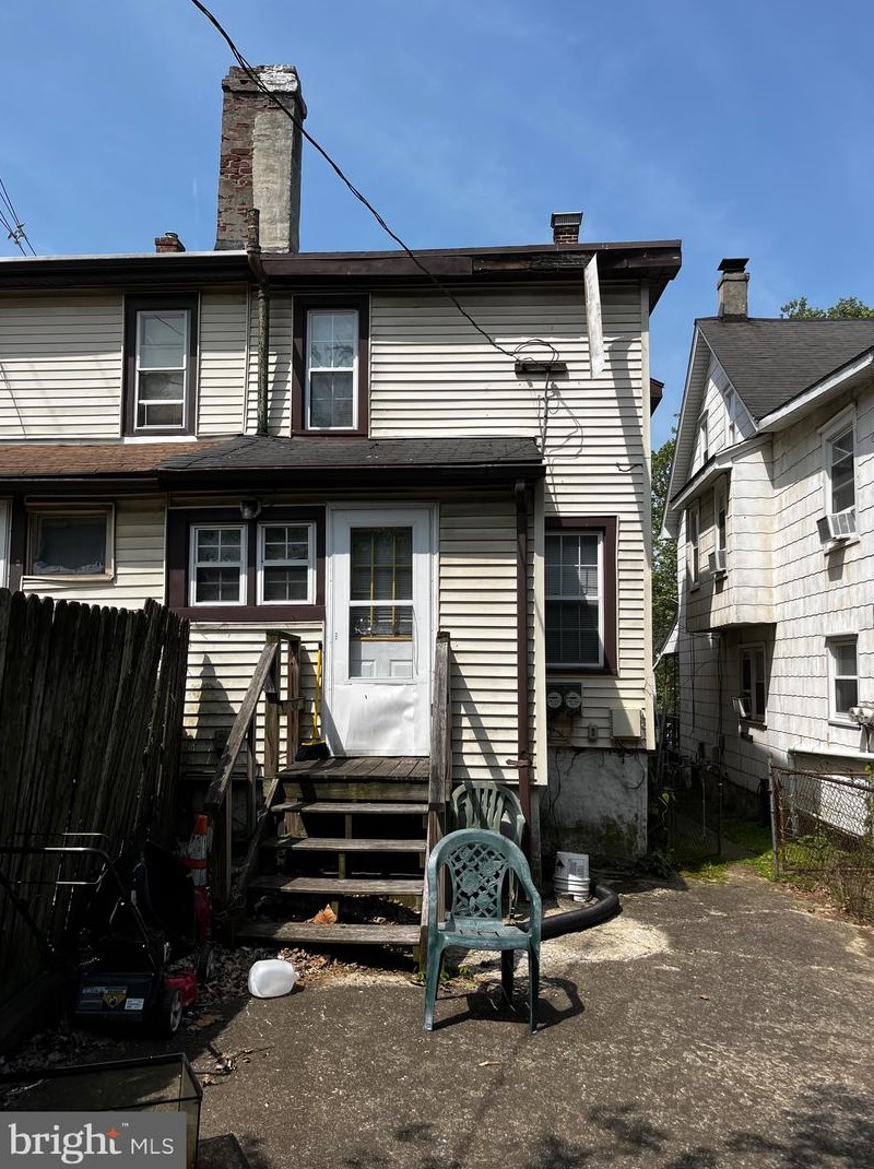 111 S 4th Ave, Coatesville, PA 19320