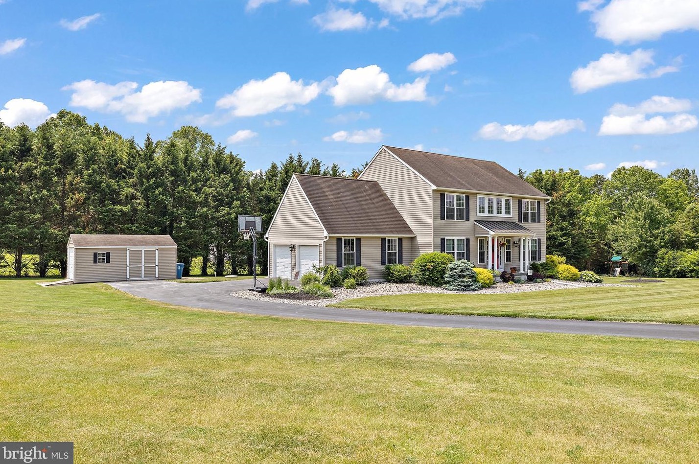 236 Country Dr, Oxford, PA 19363