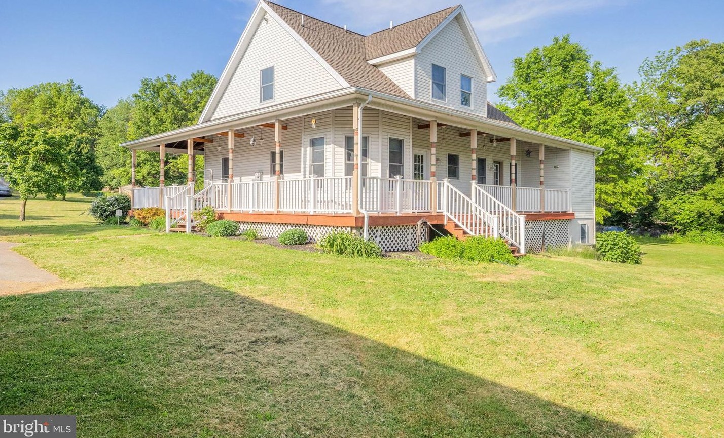 1380 Bickel Rd, Pottstown, PA 19465